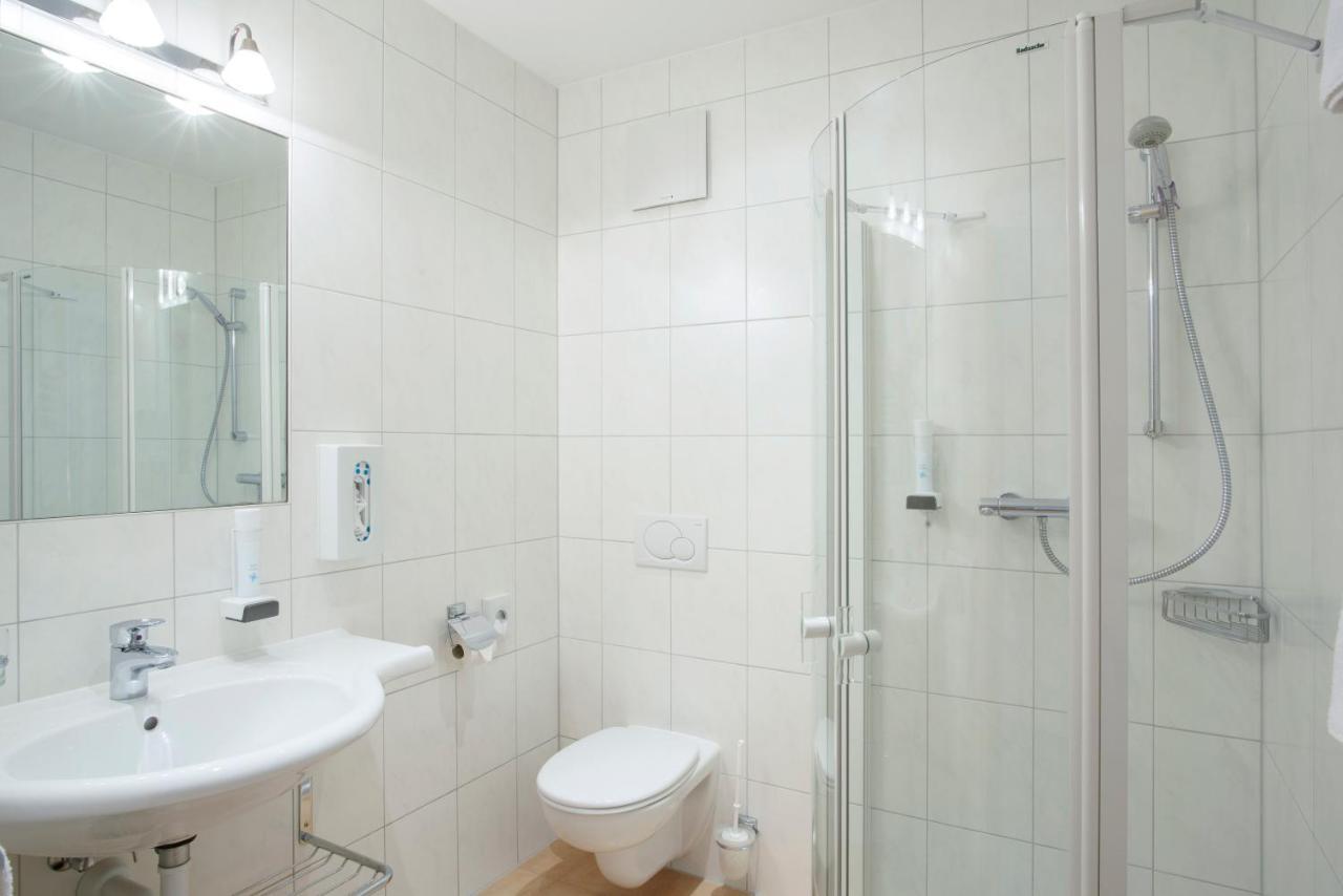 Hotel Silbertal Habitación foto